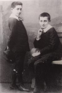Robert et Marcel en 1885
